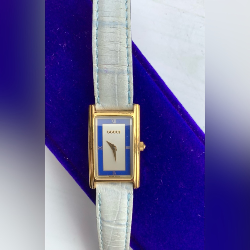 Gucci Gold-Tone Rectangular Watch with distinctive dial 💙🤍 - Picture 7 of 16